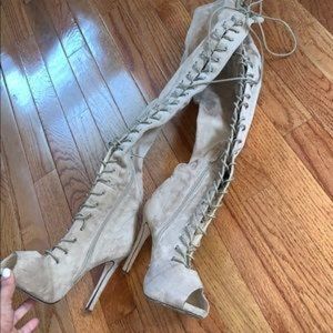 SUADE TAN KNEE HIGH BOOT HEELS